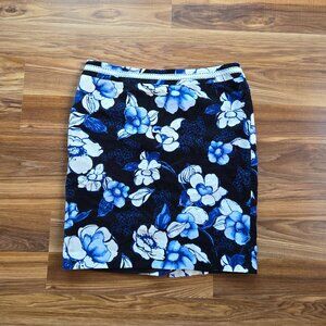TALBOTS floral pencil skirt black with blue & white flowers 14P